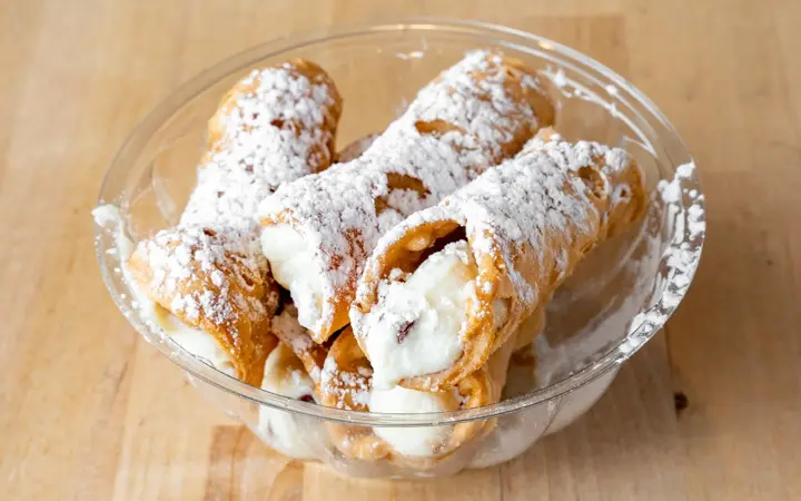 Cannoli from Pazza Pizza